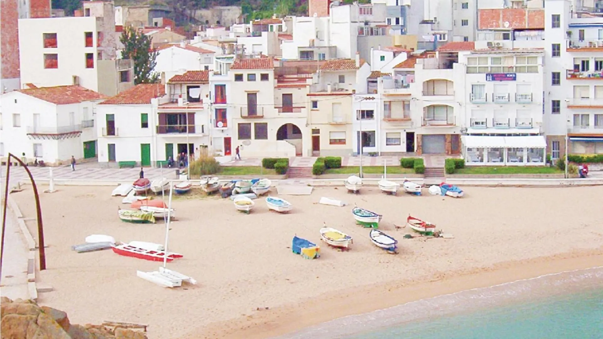 Awesome Apartment In Blanes With Kitchen 0*,  España